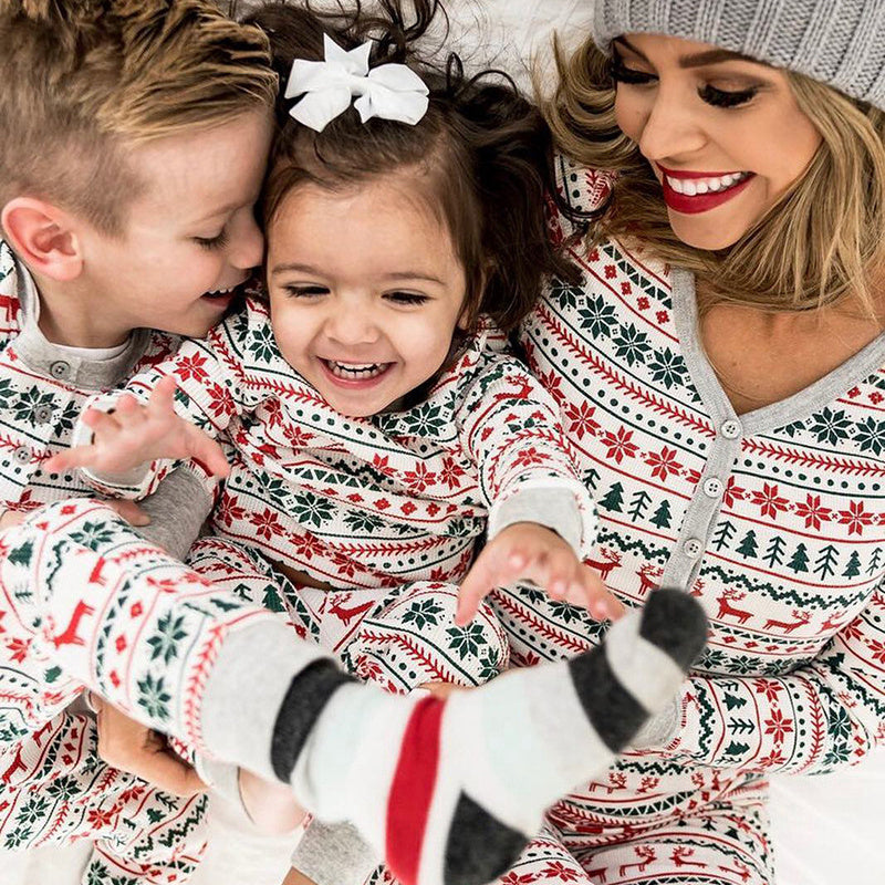 Family Matching Christmas Pajama Set – Holiday Outfits for Parents & Kids