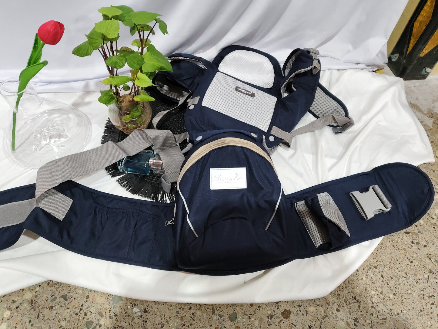 Four Seasons Multifunctional Universal Baby Waist Stool Baby Carrier