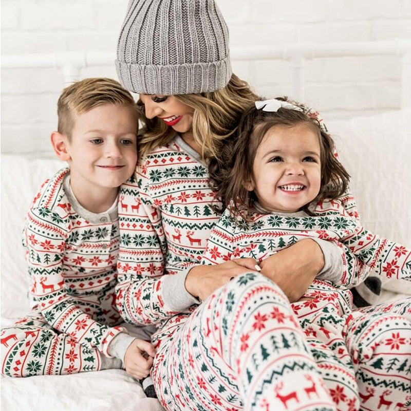 Family Matching Christmas Pajama Set – Holiday Outfits for Parents & Kids